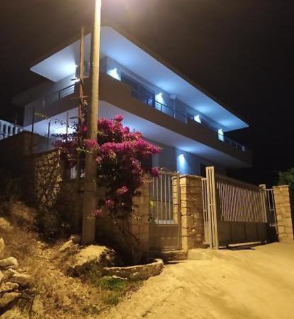 Villa Alimema Саранде Екстериор снимка